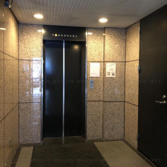 高村ビルのエレベーター