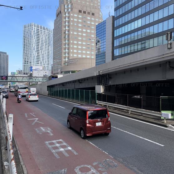 渋谷ハイウェービルのビル前面道路