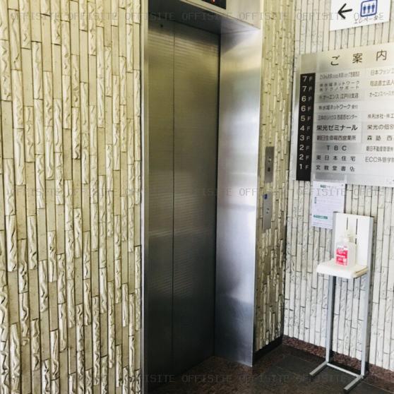 朝日生命西葛西ビルのエレベーター