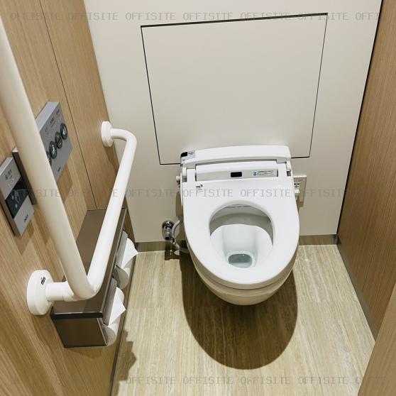 吉祥寺フコク生命ビルの基準階　トイレ
