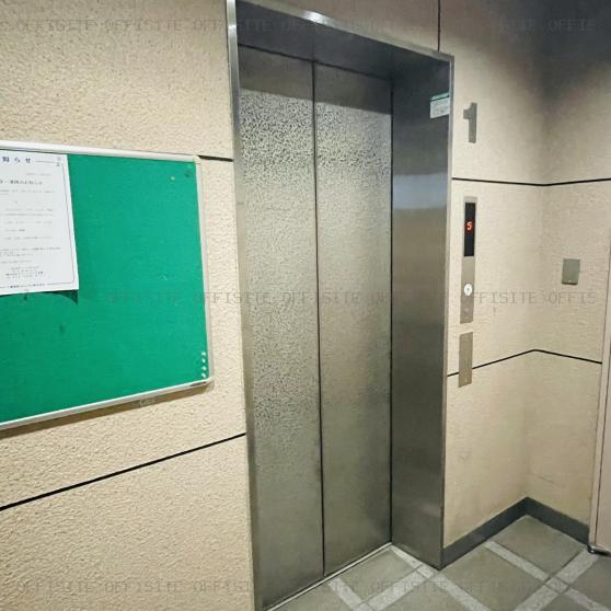 栗原ビルのエレベーター