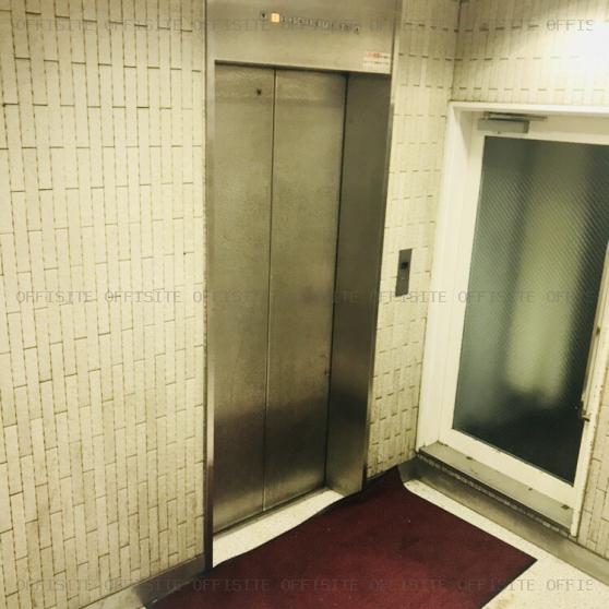 大協渋谷ビルのエレベーター