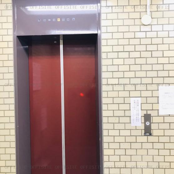 新亀戸ビルのエレベーター