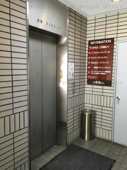 コア星望ビルのエレベーター