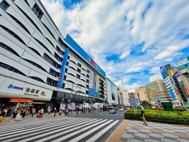 池袋駅東口