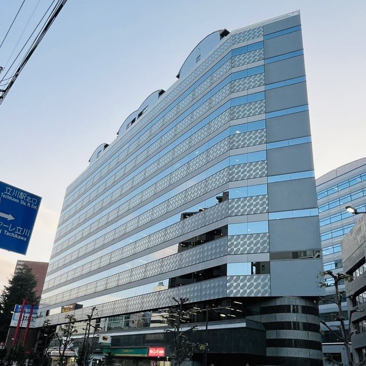 ファーレイースト
