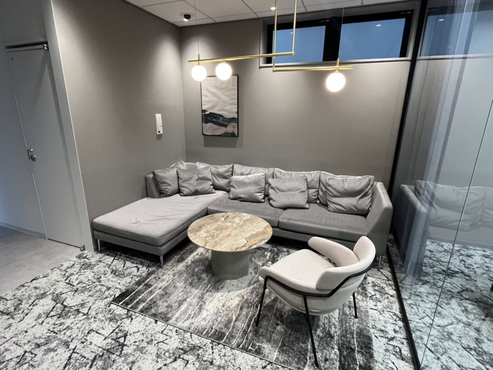 セットアップオフィス　受付