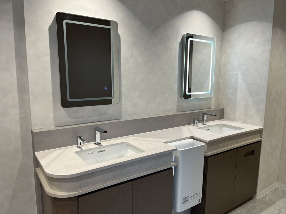 いちご神宮前ビル:トイレ手洗い場