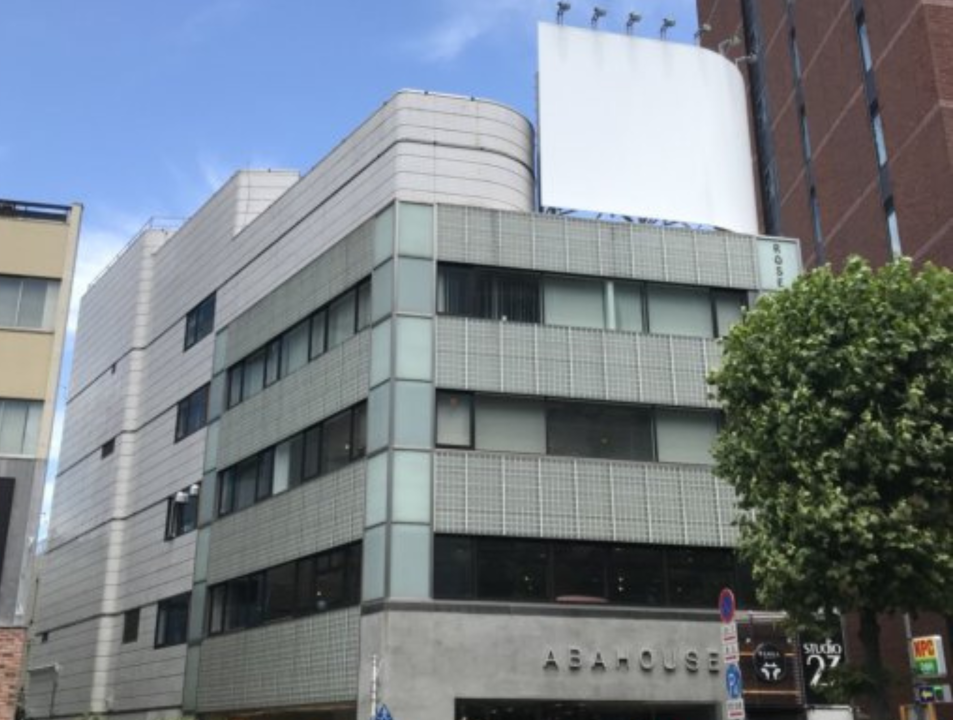 いちご神宮前ビル|原宿・表参道エリア、明治通り沿いの情報発信拠点【賃貸オフィス情報】