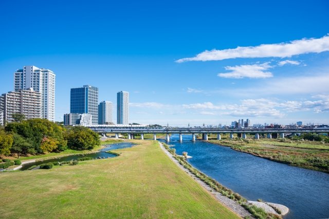【東京都世田谷区・東急田園都市線が結ぶ活気ある商業拠点と二子玉川の大規模再開発が牽引する多摩川沿いのビジネス拠点:三軒茶屋・二子玉川・用賀エリアの徹底解説と賃貸オフィスのご紹介(2026年最新)】