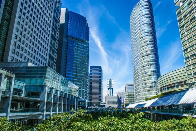 【東京都品川区・港区・新幹線・羽田・東海道の三大交通軸が交差する首都圏随一の交通結節点:品川・港南・高輪エリアの徹底解説と賃貸オフィスのご紹介(2026年最新)】