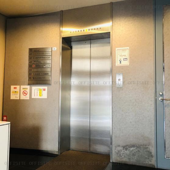 玉屋ビルのエレベーター