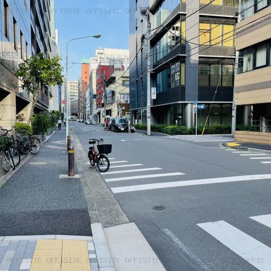 サンヨー堂日本橋ビルの前面道路