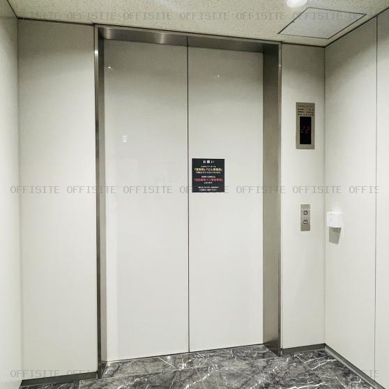 品川インターシティＡ棟の人荷用エレベーター