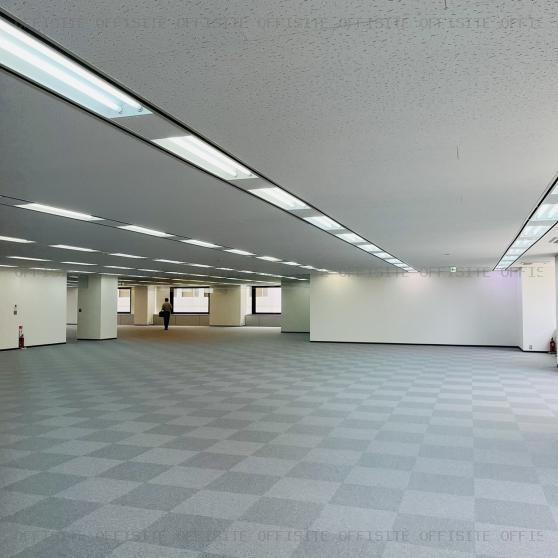 日本薬学会長井記念館の基準階　室内