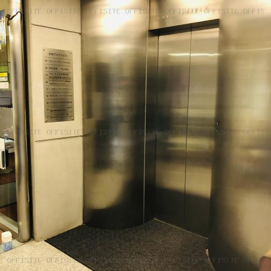 赤坂TOタマビルのエレベーター