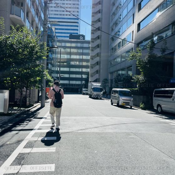 ＶＯＲＴ平河町のビル前面道路