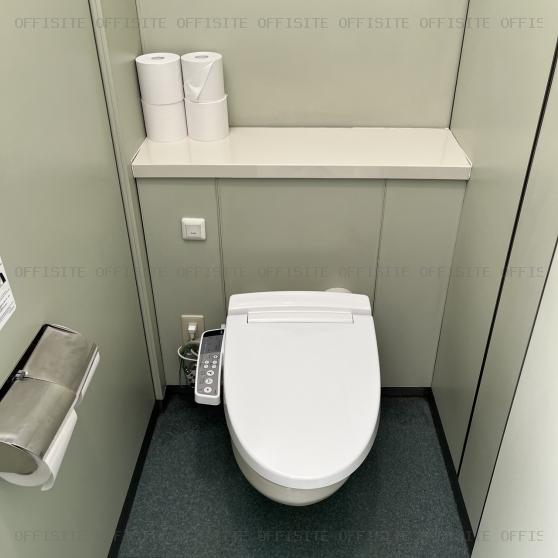 ニューピア竹芝サウスタワーの男子トイレ