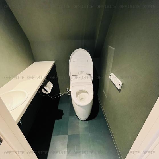 gran＋KANDA（グランプラス神田）ビルの基準階トイレ