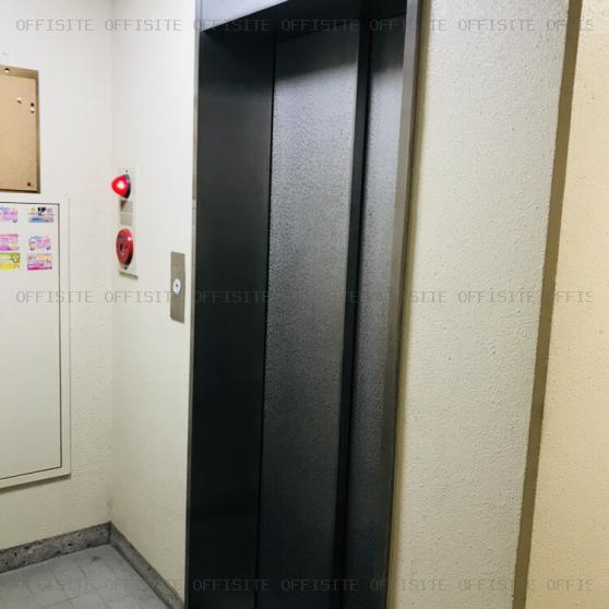 須藤ビルのエレベーター