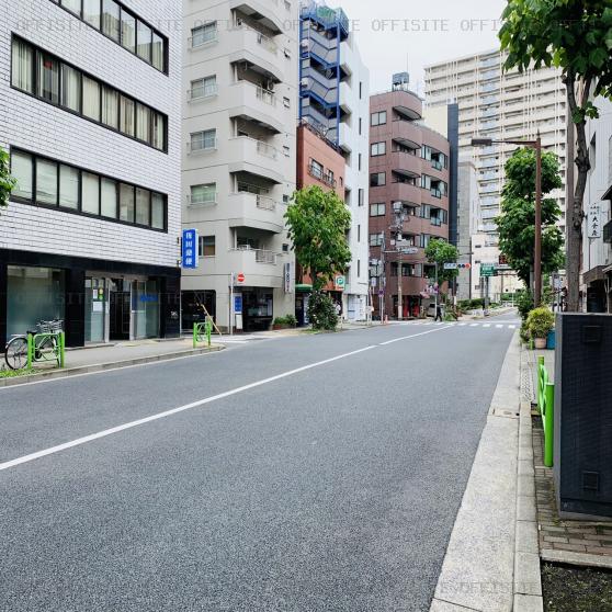 銀座ビルＮＯ１のビル前面道路