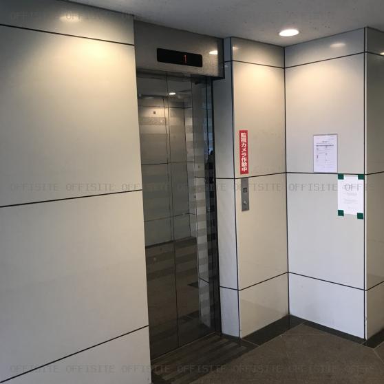 OSJ成瀬（ユニゾ成瀬）ビルのエレベーター