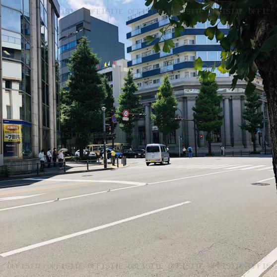 TIMECROSS YOKOHAMAのビル前面道路