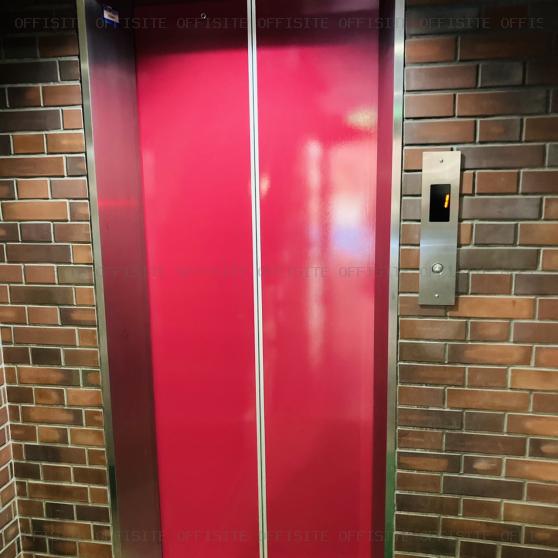 新宿村田ビルのエレベーター