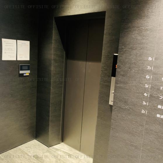 CUBE TSUKIJIのエレベーター
