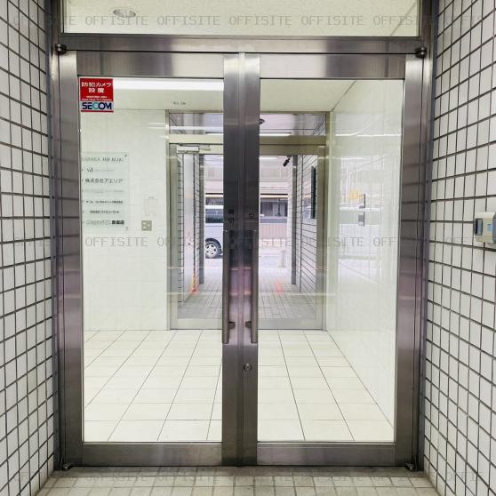 赤坂HMビルのオフィスビル出入口