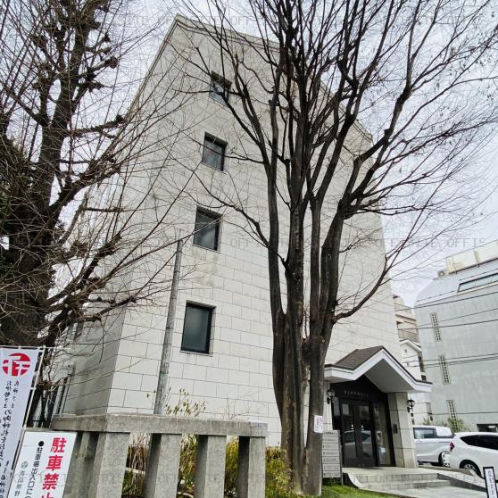 青山熊野神社ビルの外観