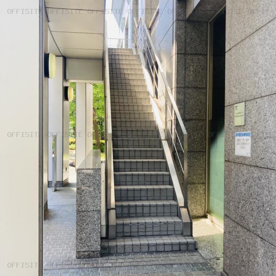 恵比寿プライムスクエアタワーの外階段