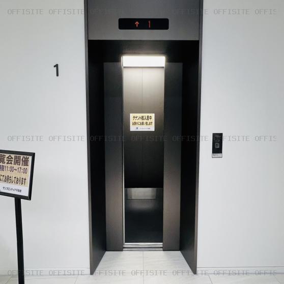 IT2ビルのエレベーター