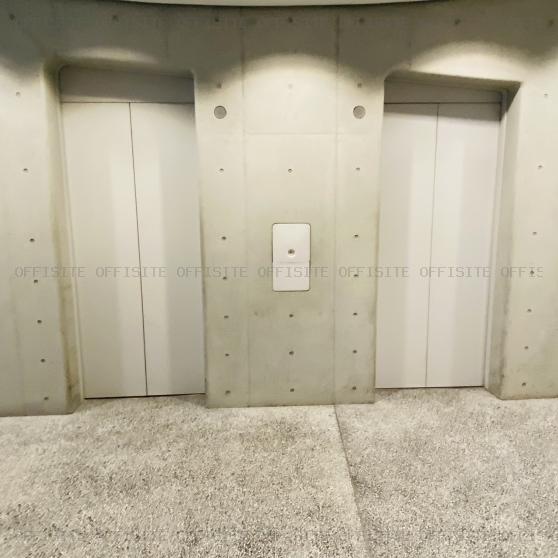 神田小川町三丁目ビルのエレベーター
