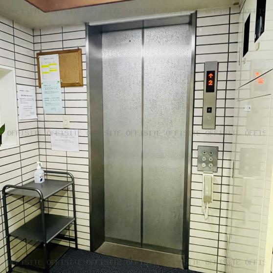 銀座参番館Ⅱのエレベーター