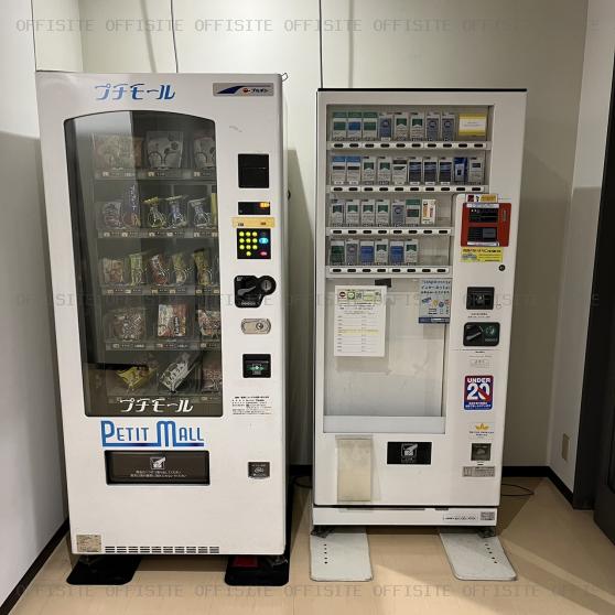 横浜花咲ビルの自動販売機