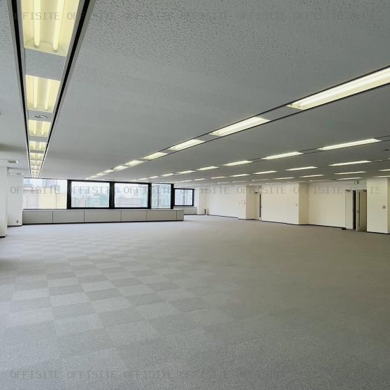 日本薬学会長井記念館の8階　142坪　室内