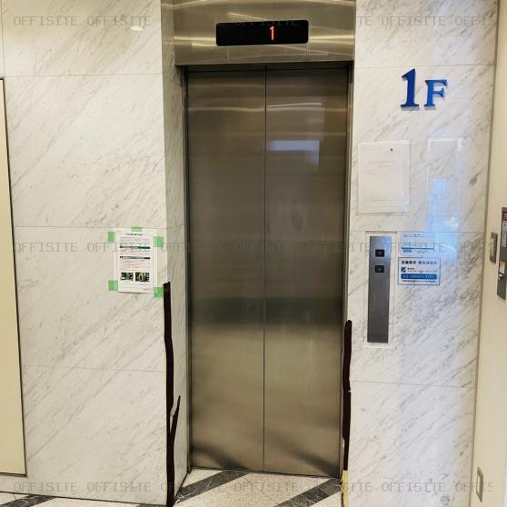 ビルボビルのエレベーター