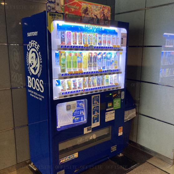 共立新横浜ビルの自動販売機