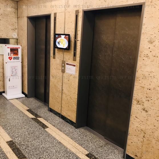 虎ノ門実業会館（本館）のエレベーター