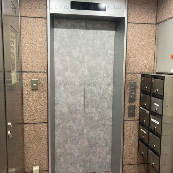 浜夕ビルのエレベーター