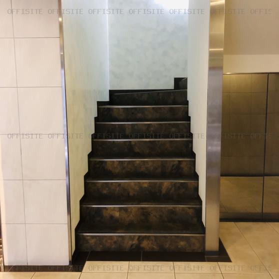 JESCO目黒ビルの内階段