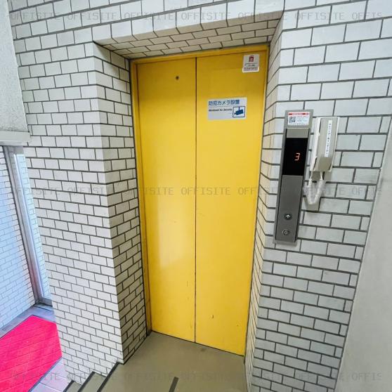 金子ビルのエレベーター