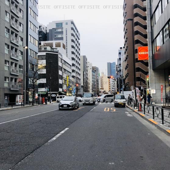 湯島ビルのビル前面道路