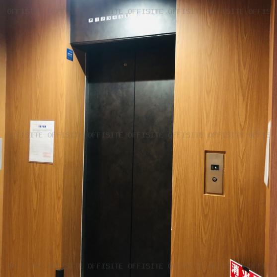 アドミラル紀尾井町ビルのエレベーター