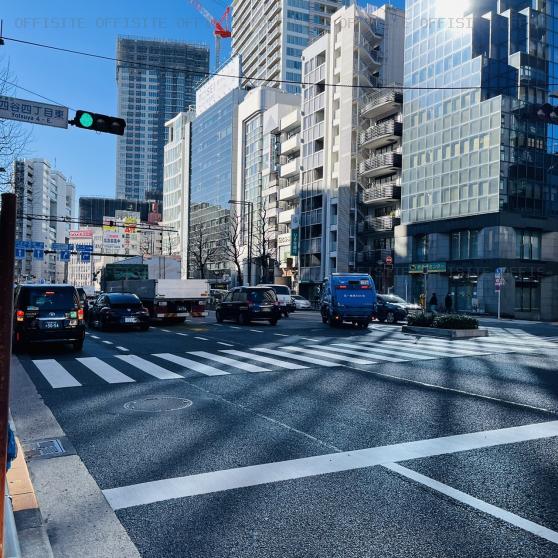 細井ビルの前面道路