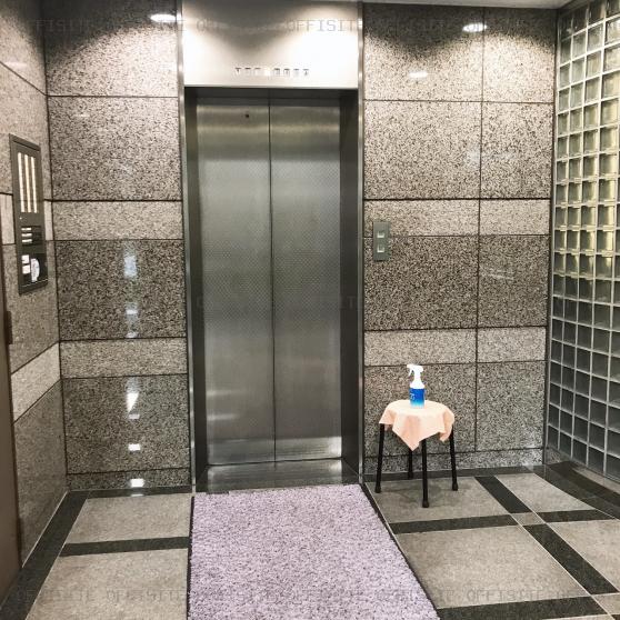Ｙ・Ｓビルのエレベーター
