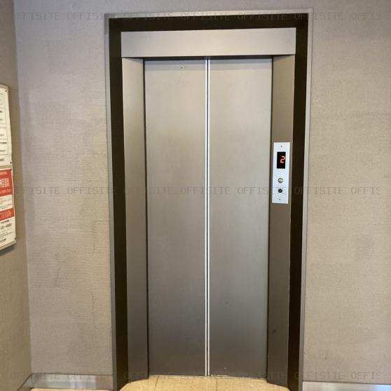 高徳ビルのエレベーター