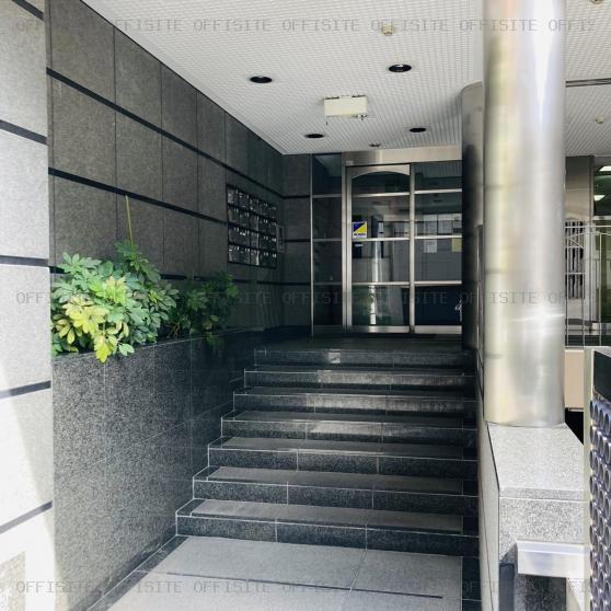 駒形松井ビルのオフィス出入口