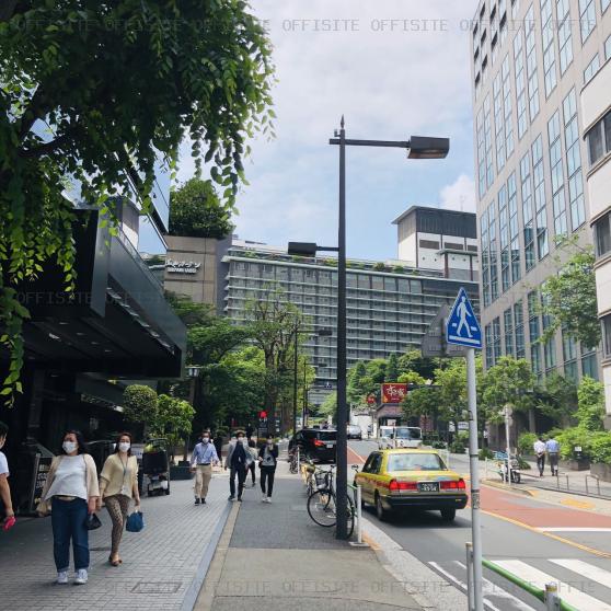 虎ノ門きよしビルのビル前面道路